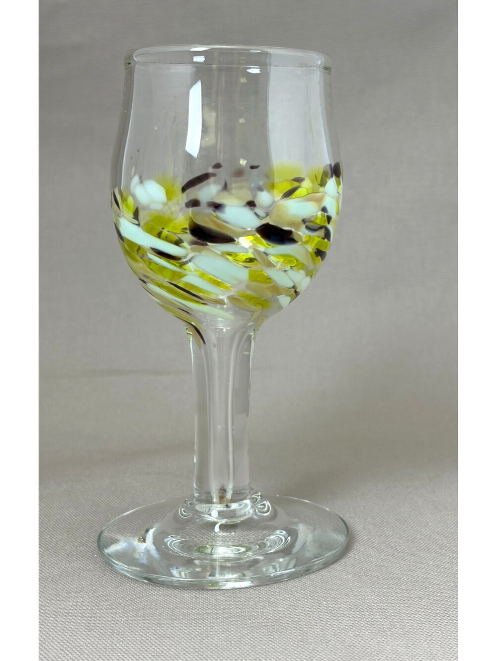 Ron Hinkle Signed Art Glass Wine Goblet 7.25 Chartreuse White Confetti 2006